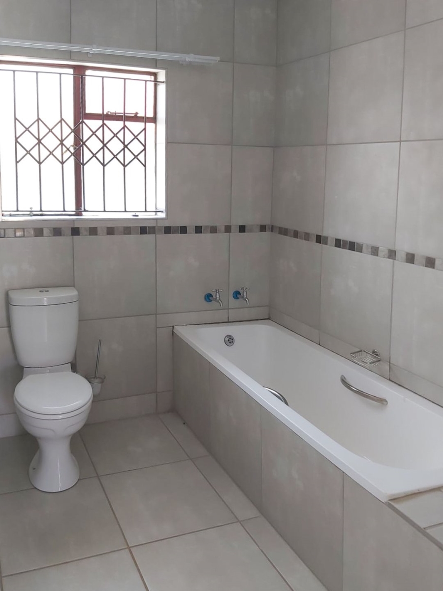 2 Bedroom Property for Sale in Ellaton North West